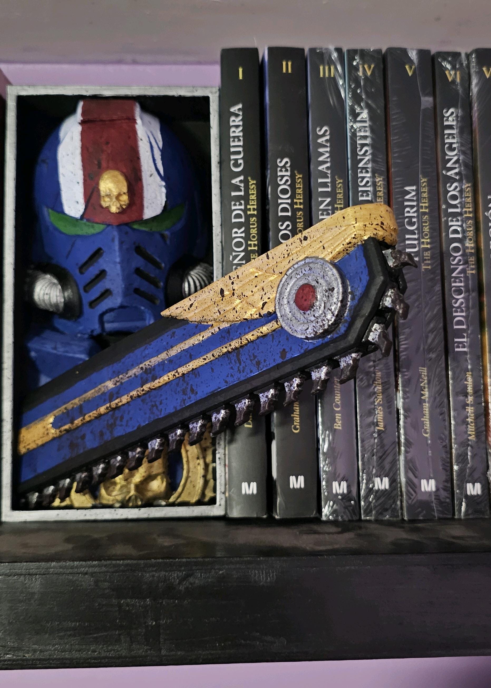 Warhammer 40k Ultramarines Board Game Book Nooks - Unique 3D Printed Bookend Unique Gift Holiday Birthday Christmas Book Shelf Decor