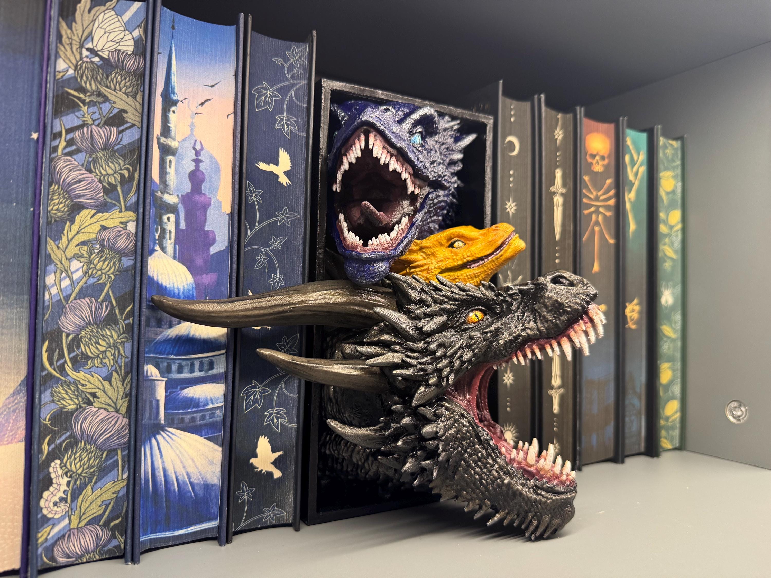 Fantasy and Sci-Fi (23) Movie-Inspired Book Nooks - Unique 3D Printed Bookend Special Gift Holiday Birthday Christmas Book Shelf Display