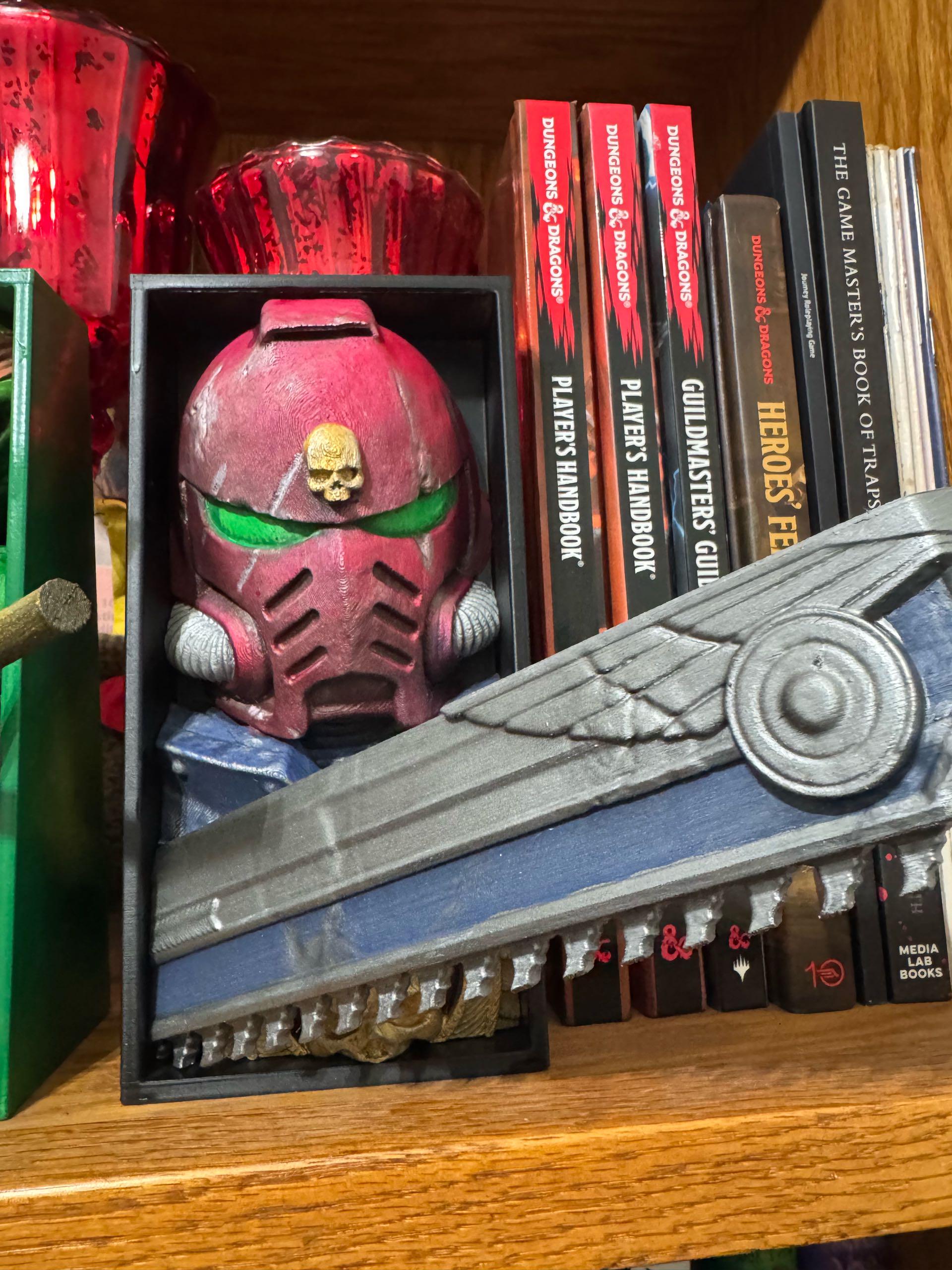 Video Games and Comics (22) Movie-Inspired Book Nooks - Unique 3D Printed Bookend Unique Gift Holiday Birthday Christmas Book Shelf Display